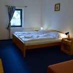  (Twin/Double bedrooms with 1 or 2 extra beds)